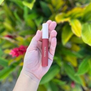 NWOT Rare Beauty Matte Lip Soufflé • Transform